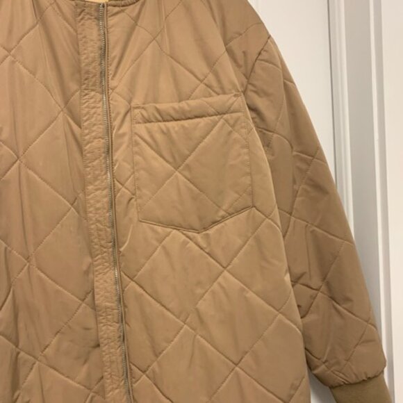 Light Quilted Coat - Picture 4 of 7